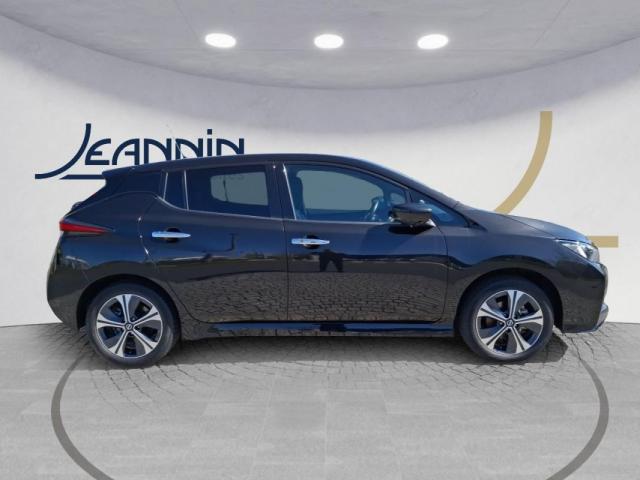 Nissan Leaf image 1