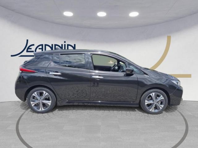 Nissan Leaf image 9