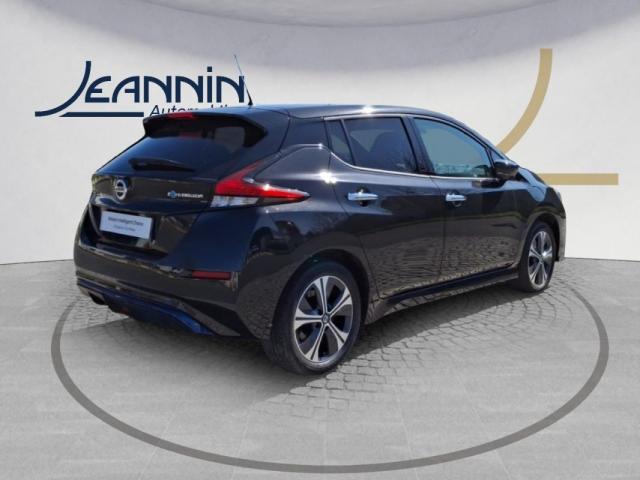 Nissan Leaf image 6