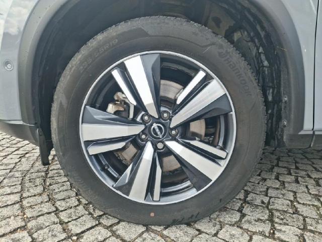 Nissan X-Trail image 2