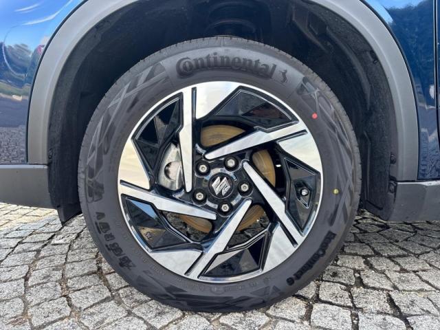 Suzuki Vitara image 2