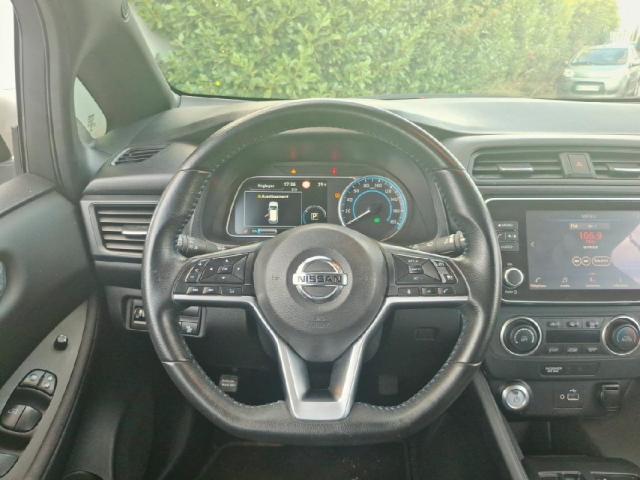Nissan Leaf image 3