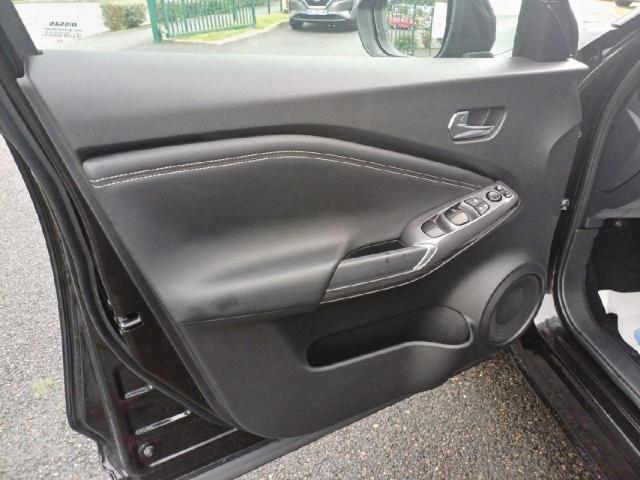 Nissan Juke image 7