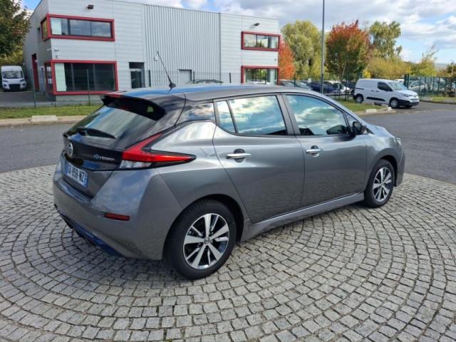 Nissan Leaf image 3