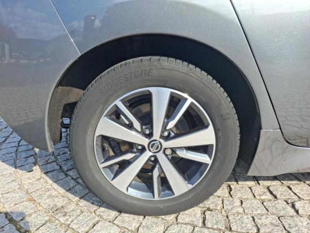 Nissan Leaf image 4
