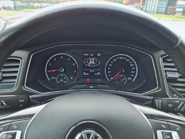 Volkswagen T-Roc image 4