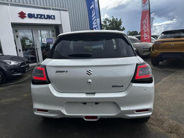 Suzuki Swift image 9