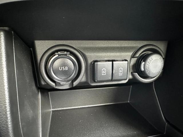 Suzuki Swift image 8