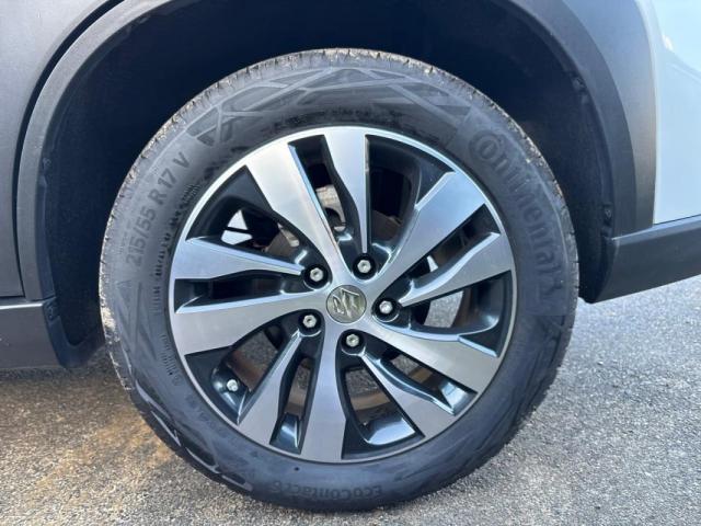 Suzuki S-Cross image 1