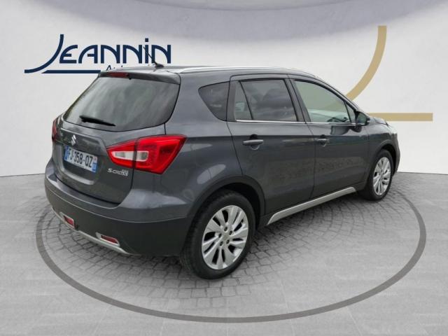 Suzuki S-Cross image 9