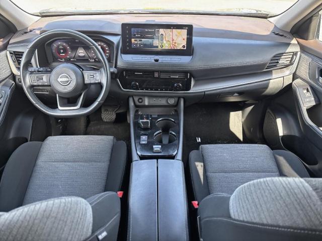 Nissan X-Trail image 2