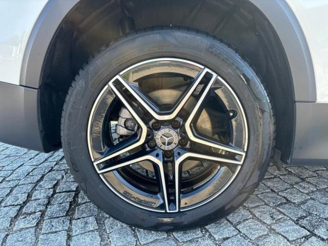 Mercedes Benz Glb image 4