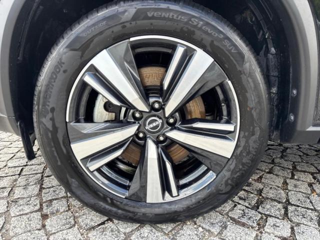 Nissan X-Trail image 2