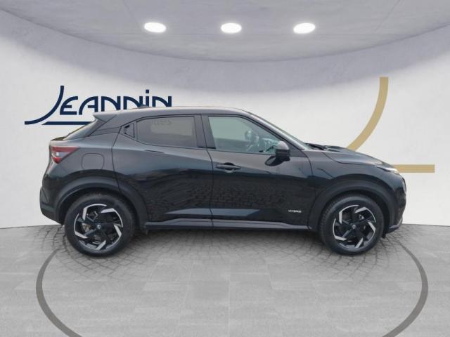 Nissan Juke image 8