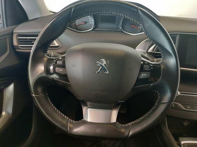 Peugeot 308 image 1
