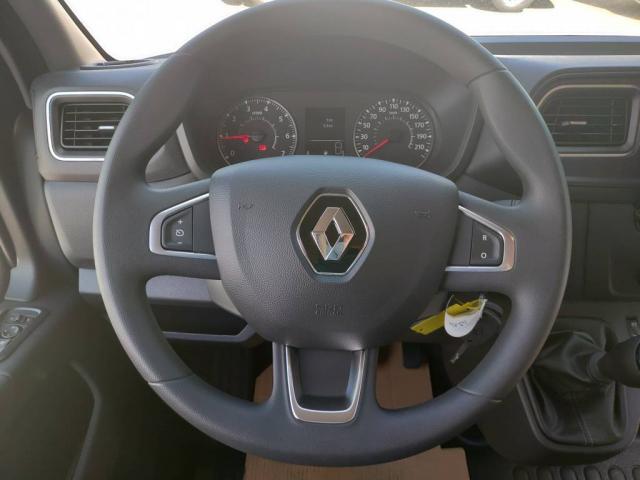 Renault Master image 1