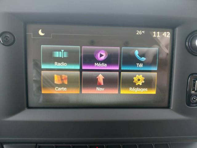 Renault Master image 2