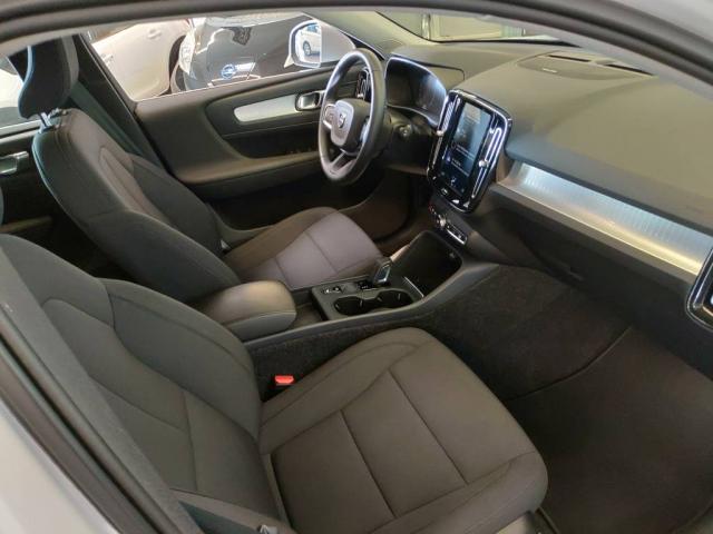 Volvo Xc40 image 6