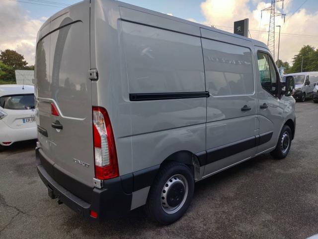 Renault Master image 8
