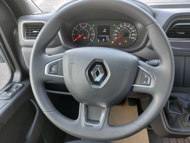 Renault Master image 1