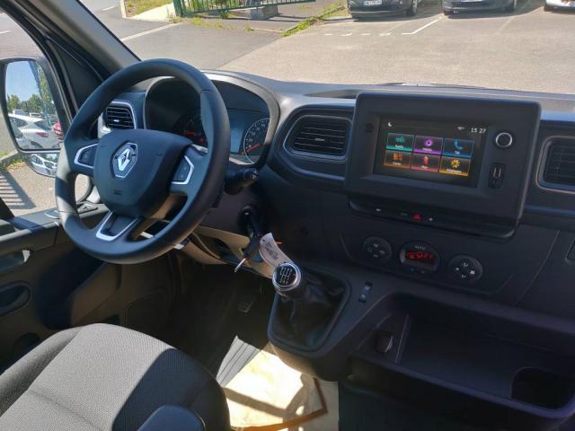Renault Master image 9