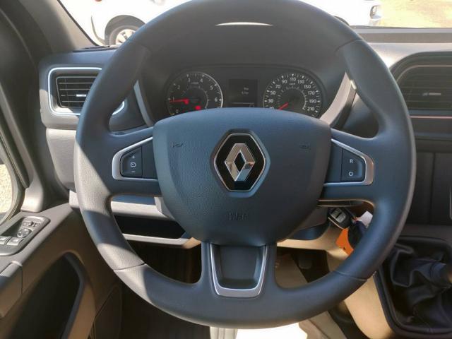 Renault Master image 1