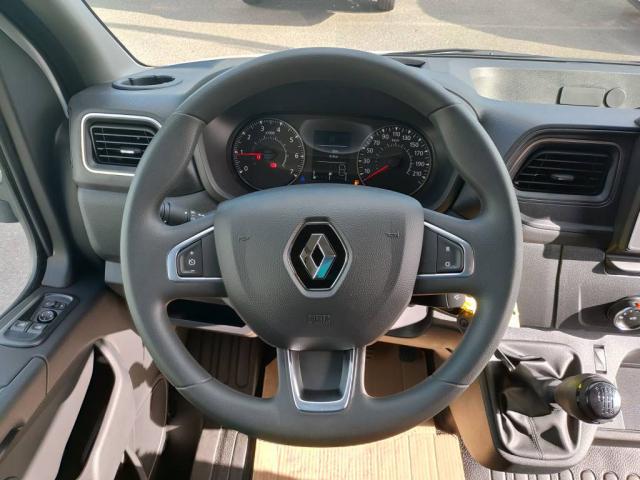 Renault Master image 3