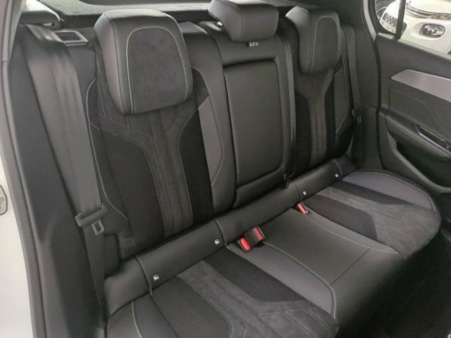 Peugeot 308 image 9