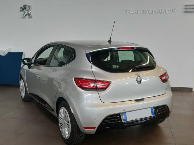 Clio image 9