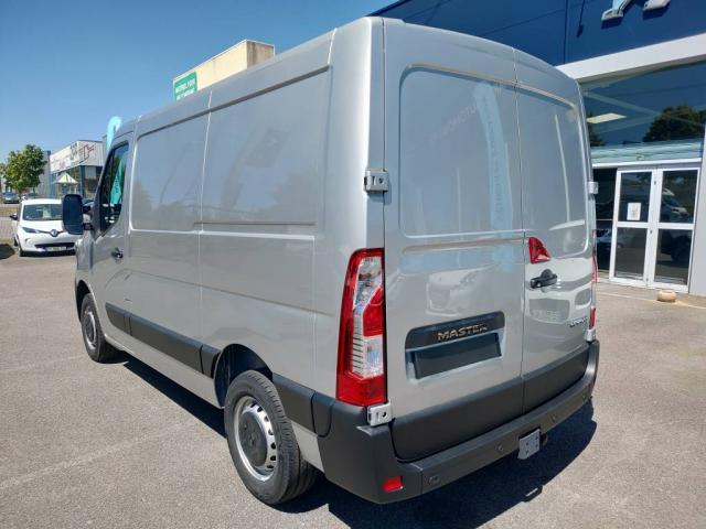 Renault Master image 8