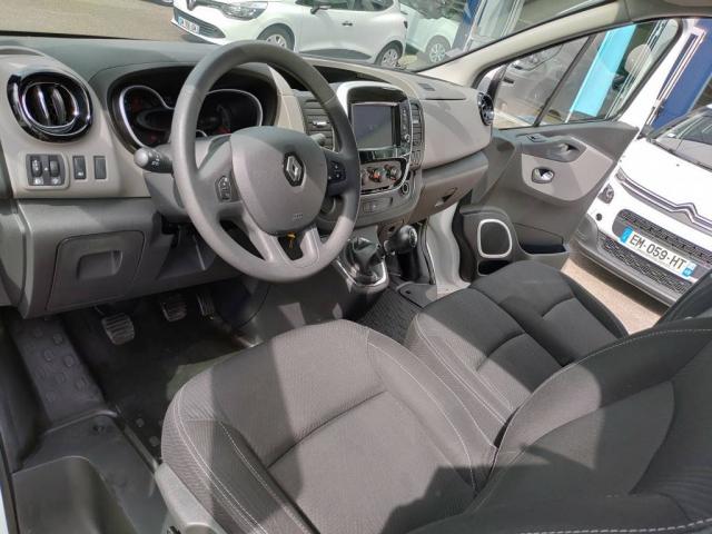 Renault Trafic image 8
