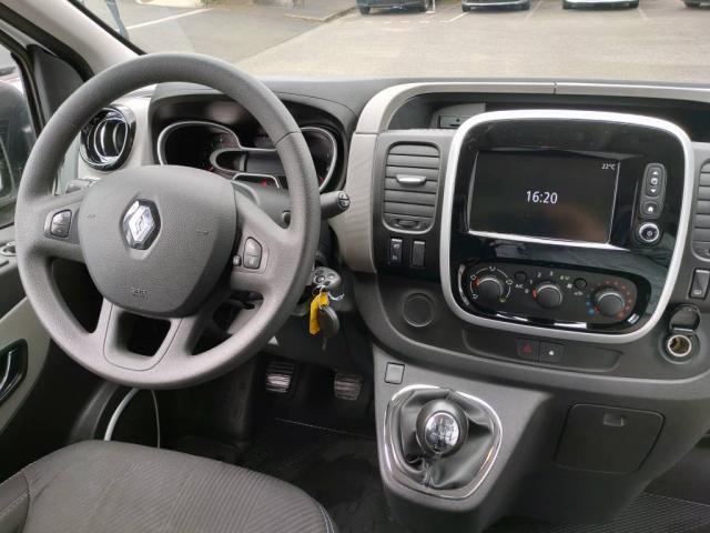 Renault Trafic image 1