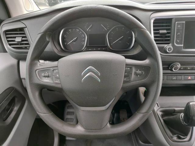 Citroen Jumpy image 3