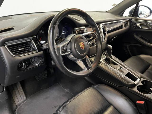 Porsche Macan image 3