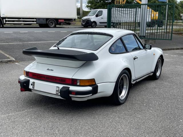 Porsche 930 image 8