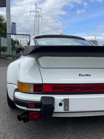 Porsche 930 image 5