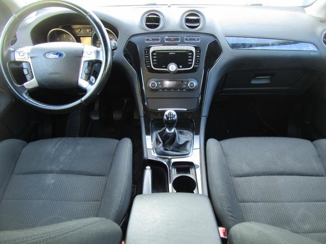 Ford Mondeo image 1