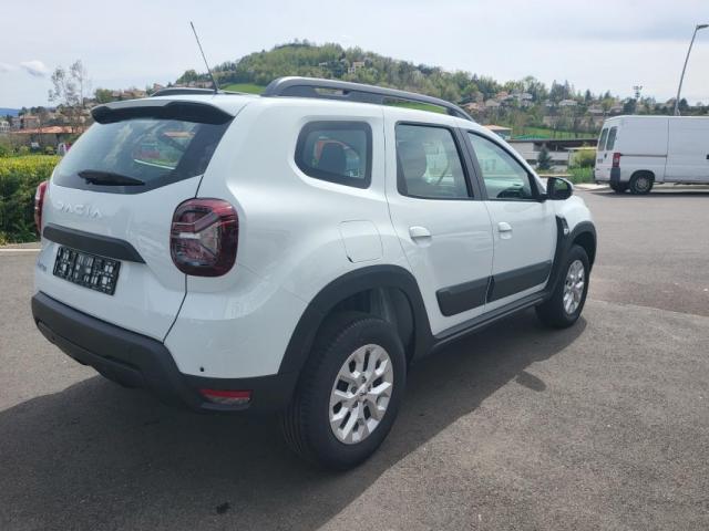 Dacia Duster image 5