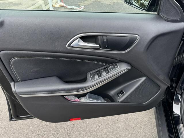 Mercedes Benz Gla image 9