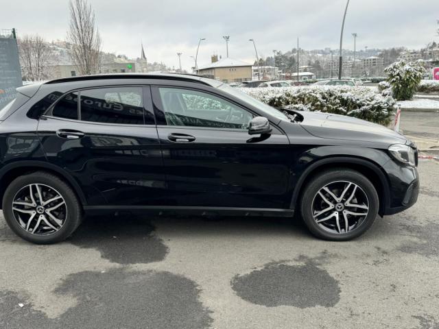 Mercedes Benz Gla image 2