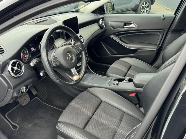 Mercedes Benz Gla image 8