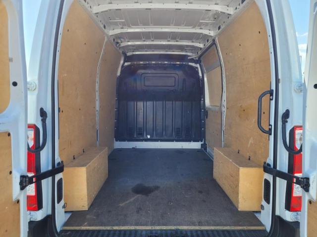 Renault Master image 7
