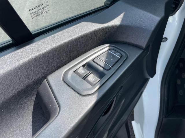Renault Trafic image 3