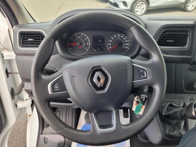 Renault Master image 1