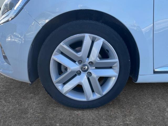 Renault Clio image 9