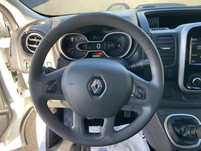 Renault Trafic image 3