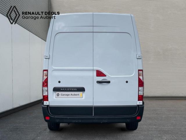 Renault Master image 1