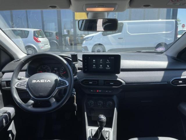Dacia Sandero image 2
