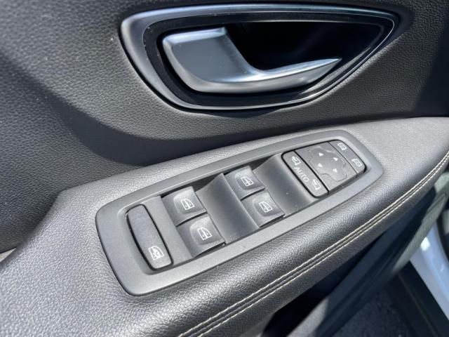 Renault Scénic image 2