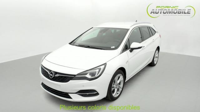 Opel Astra Sports Tourer image 9